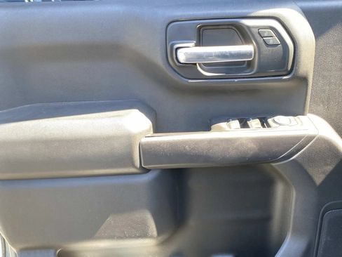 Used 2019 Chevrolet Silverado 1500 Custom w/ Custom Value Package RWD image 14