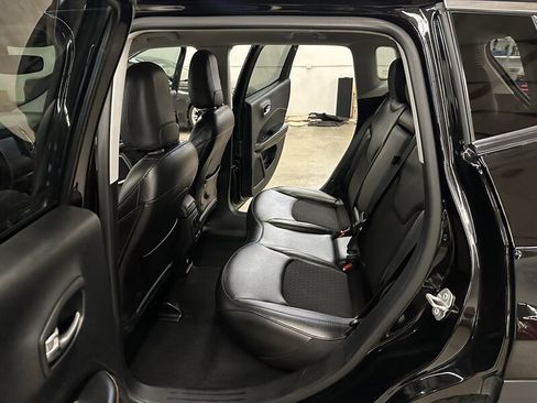 Used 2020 Jeep Compass Latitude image 13