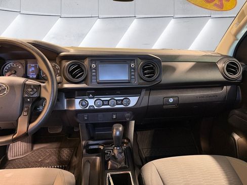 Used 2019 Toyota Tacoma SR w/ SX Package AWD/4WD image 12