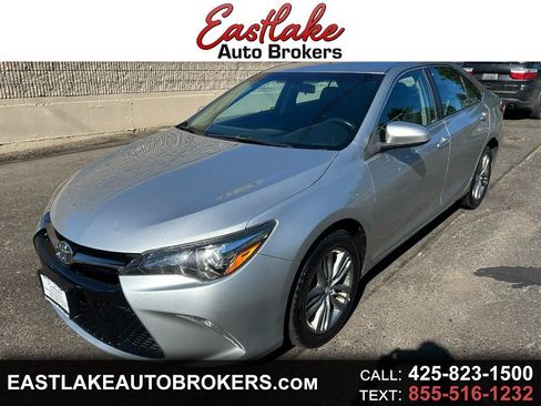 Used 2017 Toyota Camry SE FWD image 1