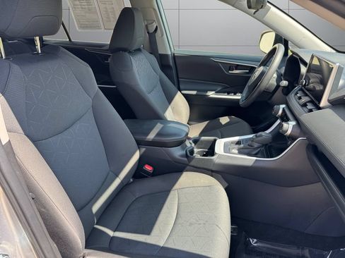Certified 2025 Toyota RAV4 XLE AWD/4WD image 17