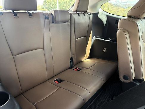 Certified 2025 Toyota Highlander Limited AWD/4WD image 22