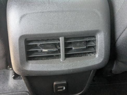Used 2024 Chevrolet Equinox LT AWD/4WD image 33