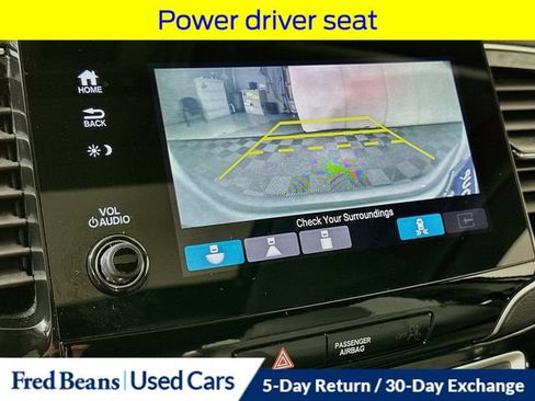 Used 2019 Honda Pilot Touring image 17
