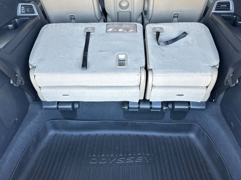 Used 2019 Honda Odyssey EX-L image 16