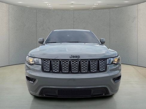 Used 2022 Jeep Grand Cherokee Laredo X RWD image 8