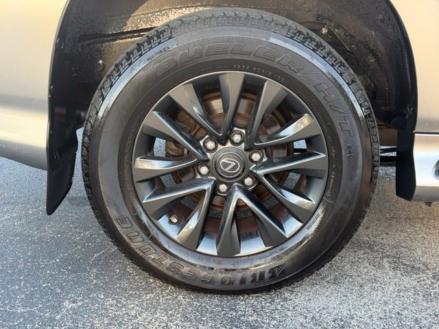 Used 2023 Lexus GX 460 Premium w/ Premium Package AWD/4WD image 16