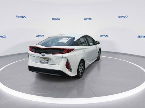 Used 2022 Toyota Prius Prime Limited FWD image 7