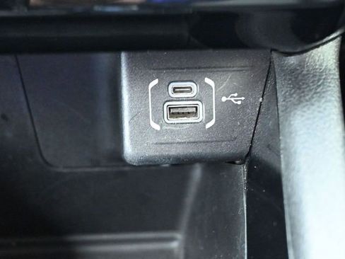 Used 2025 Jeep Compass Limited image 26