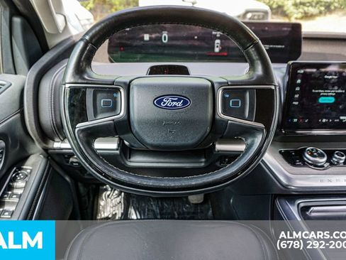 Used 2025 Ford Expedition Max Platinum AWD/4WD image 31
