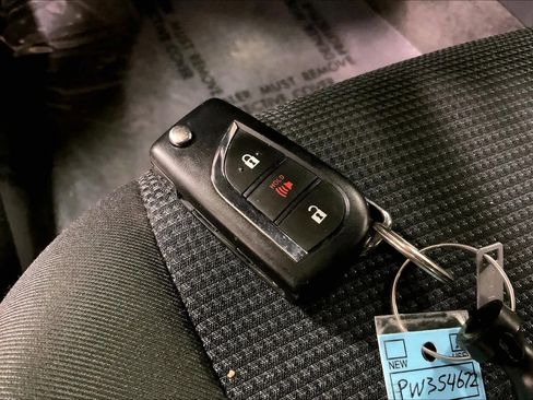 Used 2023 Toyota RAV4 LE image 15