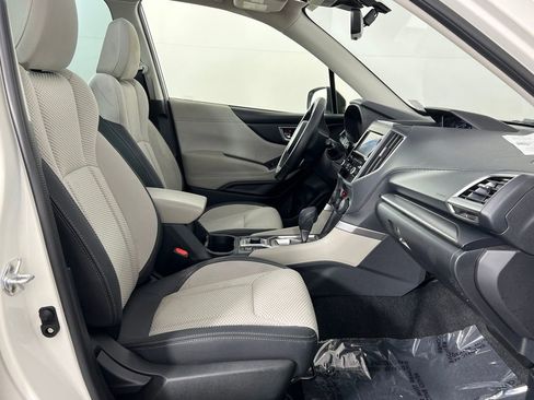 Used 2023 Subaru Forester Premium image 19