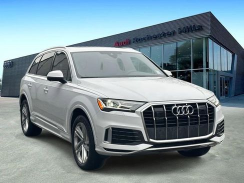 Used 2023 Audi Q7 2.0T Premium w/ Convenience Package image 7