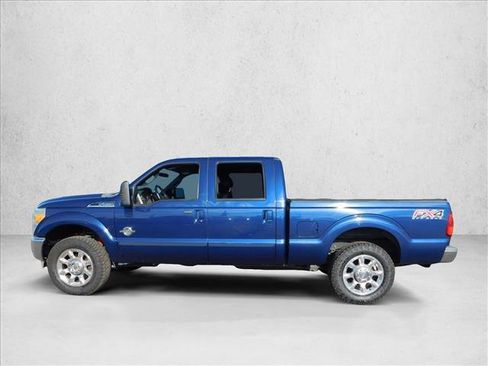 Used 2012 Ford F250 Lariat w/ Lariat Interior Pkg AWD/4WD image 8