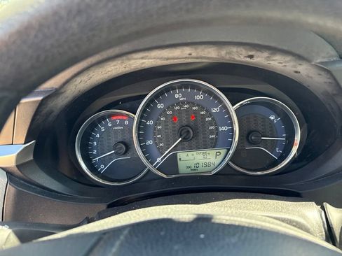 Used 2016 Toyota Corolla LE FWD image 13