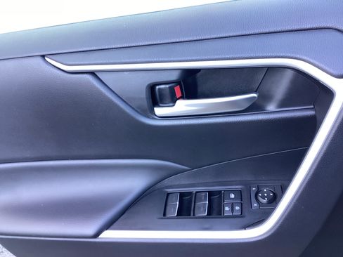 Certified 2025 Toyota RAV4 XLE image 29