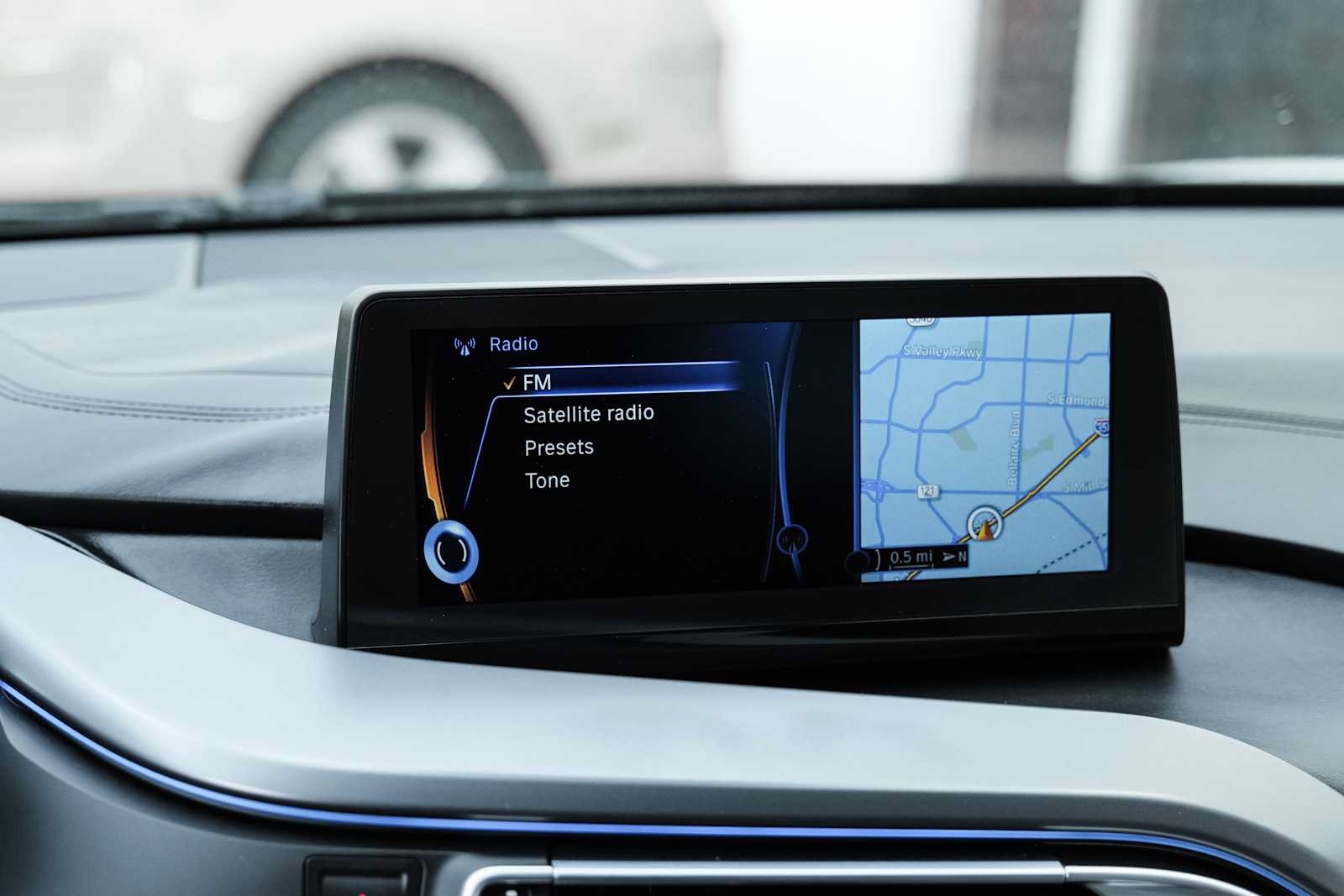 Used 2015 BMW i8 AWD/4WD image 32