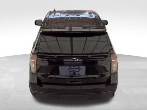 Used 2023 Chevrolet Tahoe Z71 w/ Luxury Package AWD/4WD image 4