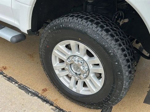 Used 2018 Ford F250 XLT w/ XLT Value Package image 3