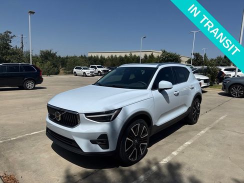 Certified 2024 Volvo XC40 B5 Ultimate w/ Protection Package Premier AWD/4WD image 1