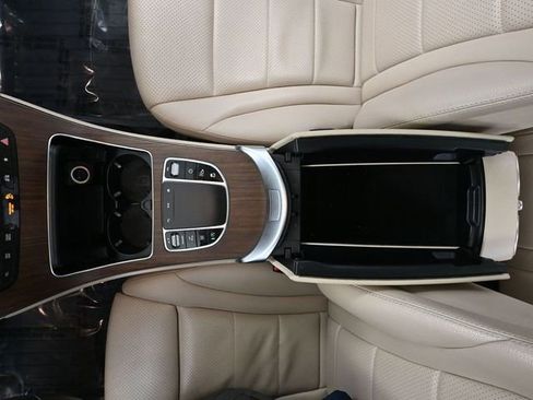 Used 2021 Mercedes-Benz GLC 300 4MATIC image 35