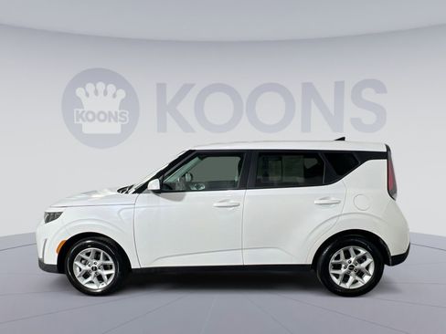 Used 2024 Kia Soul LX w/ Option Group 015 image 2