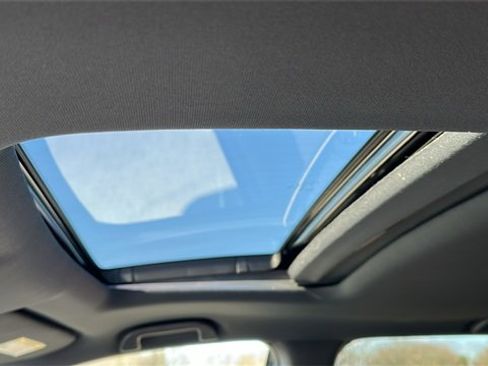 Used 2025 Honda Ridgeline TrailSport image 12