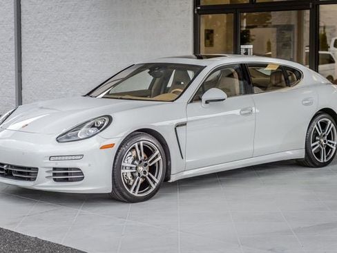Used 2014 Porsche Panamera 4S Executive AWD/4WD image 6