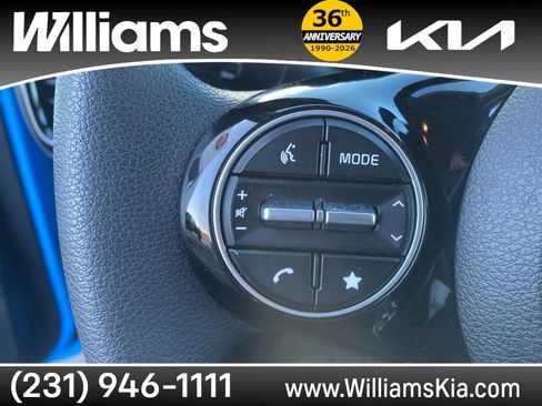 Used 2025 Kia Soul S image 22