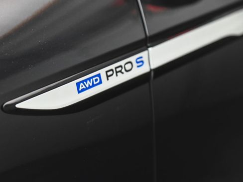 Used 2023 Volkswagen ID.4 Pro S AWD/4WD image 31