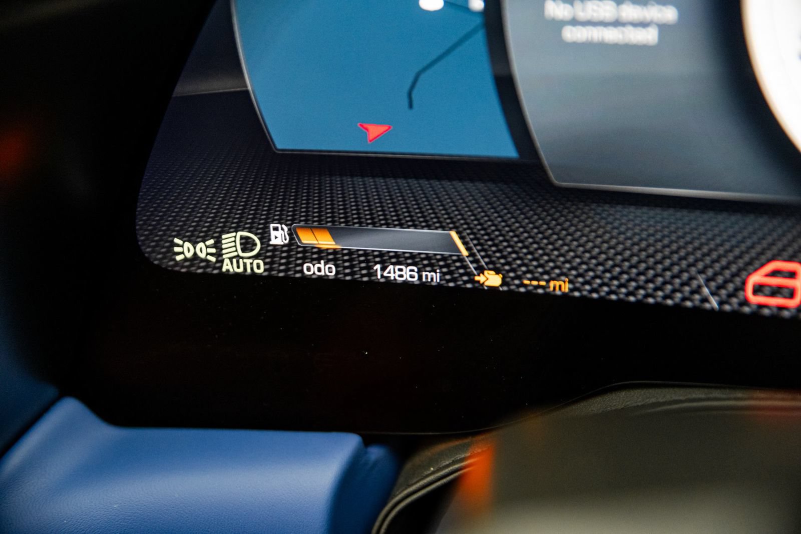Used 2025 Ferrari Roma Spider RWD image 33