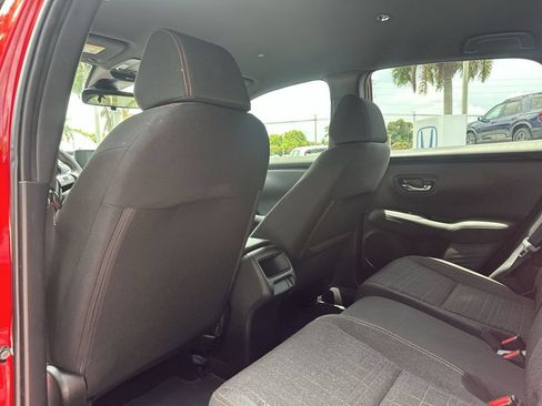Certified 2025 Honda HR-V Sport image 21