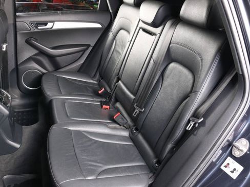 Used 2012 Audi Q5 3.2 Prestige AWD/4WD image 39