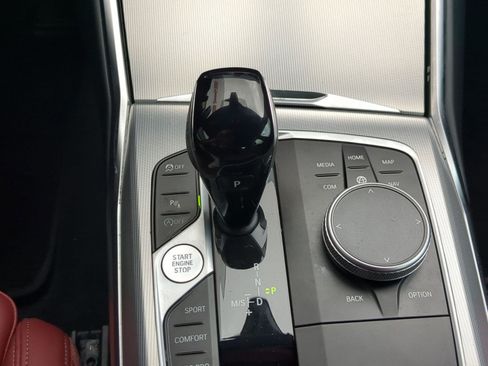 Used 2022 BMW 330i Sedan w/ Premium Package 2 image 19