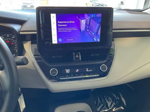 Used 2025 Toyota Corolla LE image 15