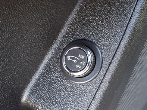 Certified 2023 Chevrolet Traverse LT w/ LPO, Floor Liner Package image 28