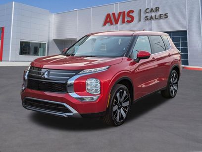 Used 2025 Mitsubishi Outlander SE