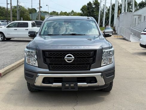 Used 2020 Nissan Titan SV AWD/4WD image 3