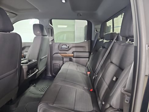 Used 2020 Chevrolet Silverado 1500 LT Trail Boss AWD/4WD image 17