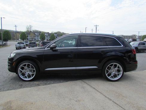 Used 2017 Audi Q7 3.0T Premium Plus AWD/4WD image 4