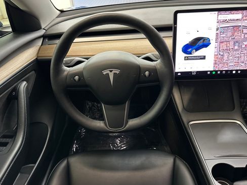 Used 2021 Tesla Model 3 Long Range image 4