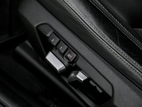Used 2018 BMW M3 RWD image 21