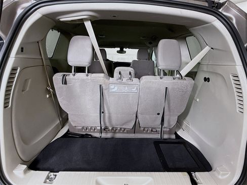 Used 2017 Chrysler Pacifica Touring Plus image 28