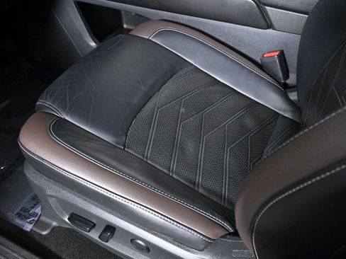 Used 2022 Nissan Pathfinder Platinum w/ Cargo Package image 25