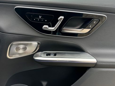 New 2025 Mercedes-Benz GLC 300 4MATIC image 21