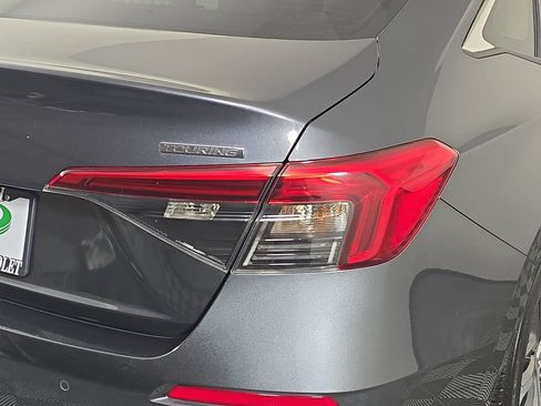 Used 2022 Honda Civic Touring image 29