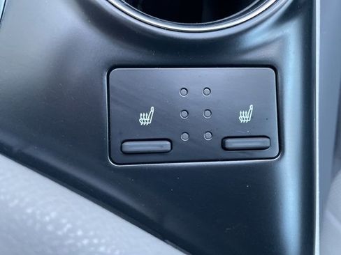 Used 2019 Toyota Camry XLE image 20