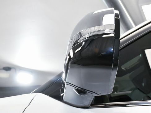 Used 2024 Toyota Sequoia Capstone image 91