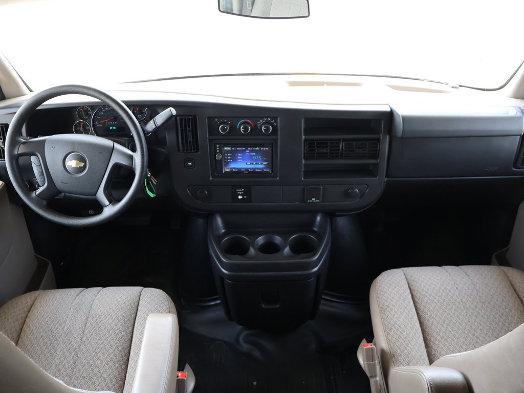 Used 2015 Chevrolet Express 4500 w/ RV Package RWD image 22