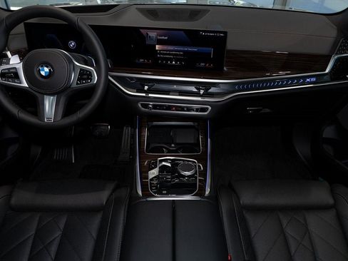 Used 2026 BMW X5 xDrive40i w/ M Sport Package image 39